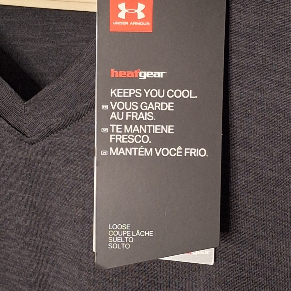 Under Armour Vneck Tshirt XL - Picture 10 of 10